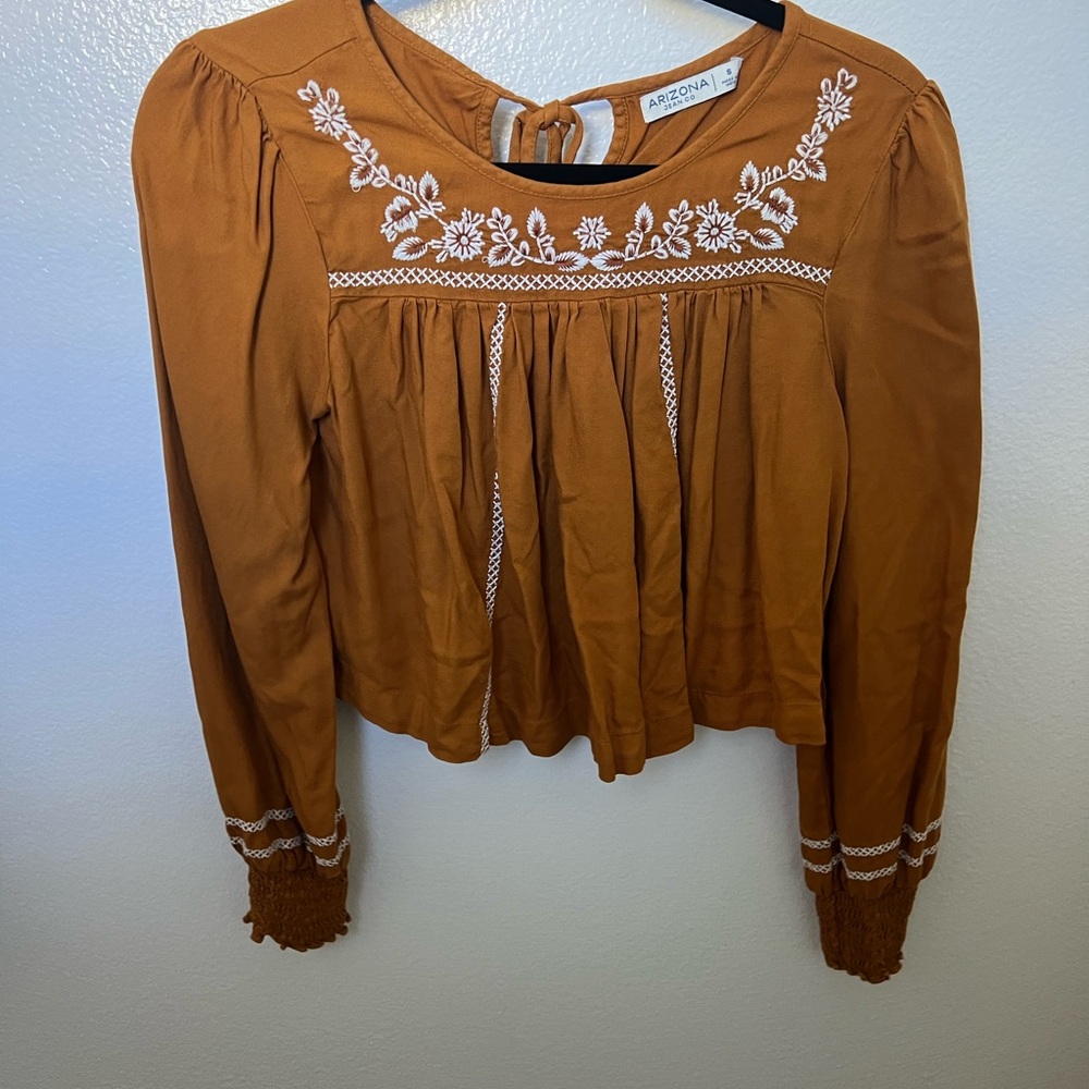 Arizona Jean Company Women's Rust Embroidered Blouse